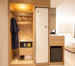 Jinhae Yongwon Londoner Business Hotel