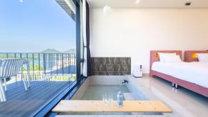 Yeosu Road 328 Ocean View Pool Villa