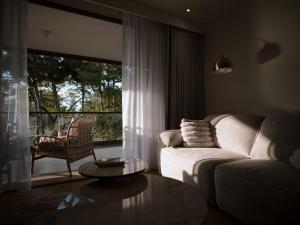 Bang Tao - Laguna Beachside 3BR Apartment 130 sq m