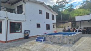 Fica El Paraíso Teo