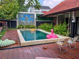 Ndalem Srigading Villa Solo Entire Villa