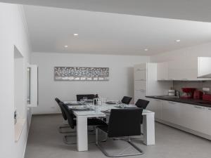 Holiday Home Monika - Two Bedroom Holiday Home with Terrace and Sea View