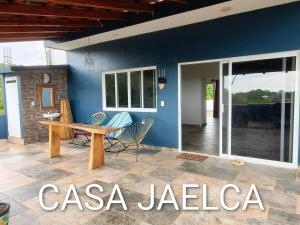 spacious apartment with ocean view