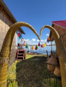 Uros Amaru Marka Lodge