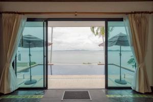 Golden Horizon Villa 02