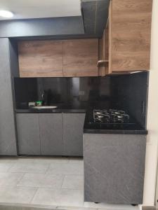 Confortable Apartamento cerca Aeropuerto JMC unidad Cerrada