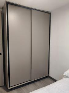 Confortable Apartamento cerca Aeropuerto JMC unidad Cerrada