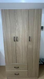 E Simple Studio Retreat