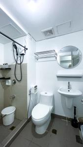 E Simple Studio Retreat