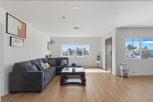 Cozy Paradise Hills Retreat home