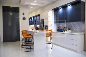 Cyberjaya - Puchong Luxury Private Swimming Pool Villa with BBQ - Corner lot up to 20 Guests