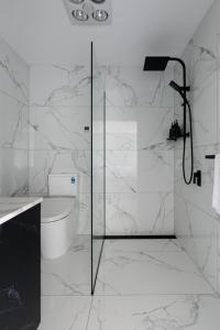 Melrose Retreat with Court Access