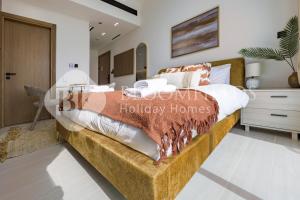 Bloomfields Stu Binghatti Gardenia