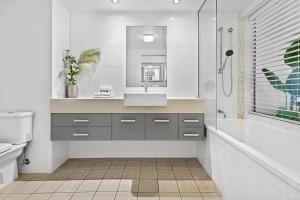 What a View - Studio