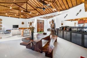 Davion 6 BR Private Pool Villa ZN308