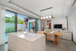 Nicky Luxury Private Pool Villa in BangTao Laguna
