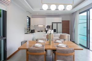 Nicky Luxury Private Pool Villa in BangTao Laguna