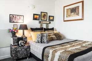 Airport Riverview Motel
