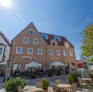 3 hvězdičkový hotel Hotel im Ried Donauwörth Německo