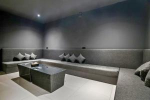 Davion 6 BR Private Pool Villa ZN308