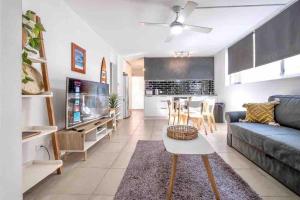 North Burleigh Miami Ocean Escape