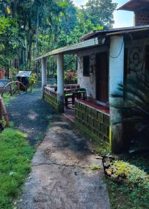 Roshan Restaurant and Guesthouse by Sty4you