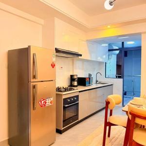 3 Bedroom Apartment with SQ