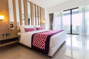 The Par Phuket Hotel