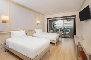 Pinnacle Grand Jomtien Resort and Beach Club