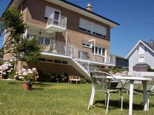 Amplia y cómoda casa en la playa de Berria