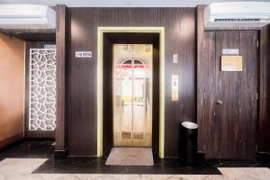 RedDoorz Plus at Paragon Nagoya Hotel Batam