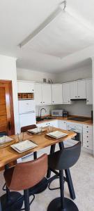 Descanso familiar, con azotea frente al mar