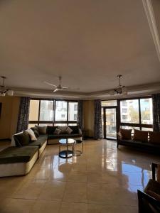 Nyali BeachLuxe 3bdr Pool Beach-Access