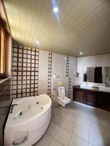 Nyali BeachLuxe 3bdr Pool Beach-Access