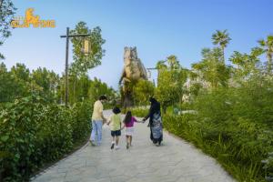 T-Rex Glamping, Dubai Parks and Resorts