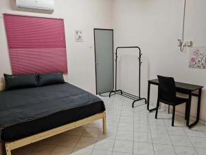 Be Stay Ipoh with parking - 14pax, 5Rooms