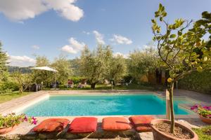 Villa Palagetto by MMega
