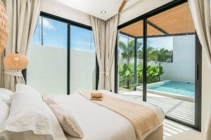 Staylar Pool Villas - Bangtao