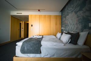 Eleven Business & Sport Hotel