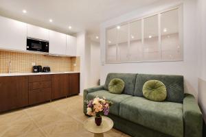 Faubourg saint denis Charmant appartement 4P