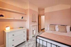 Stylish Coastal 3-Bed Retreat in Saltburn