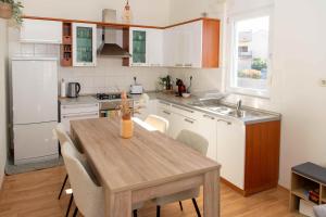 Beach Villa Apartment w Sunset Sea View, 4 Stars, Sibenik