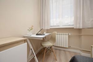 Beige Apartment near PGE and Park Praski Perfect for Remote Work by Noclegi Renters