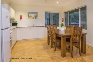 Sea Breeze East Chalet Yallingup