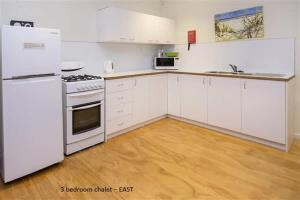 Sea Breeze East Chalet Yallingup