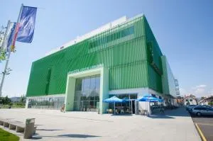 Sport Hotel Ljubljana - 采尔克尼察