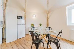 Charming 2-bedroom apartment at Croisé Laroche