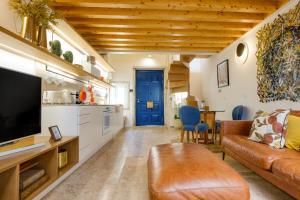 The Bitcoin Chapel Iconic Luxury Residence