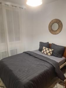 Key Hôte "proche de tout, confort clim et parking gratuit"