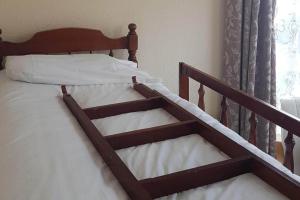 Apsley 1 Flat Sleeps 4 with Near Beach